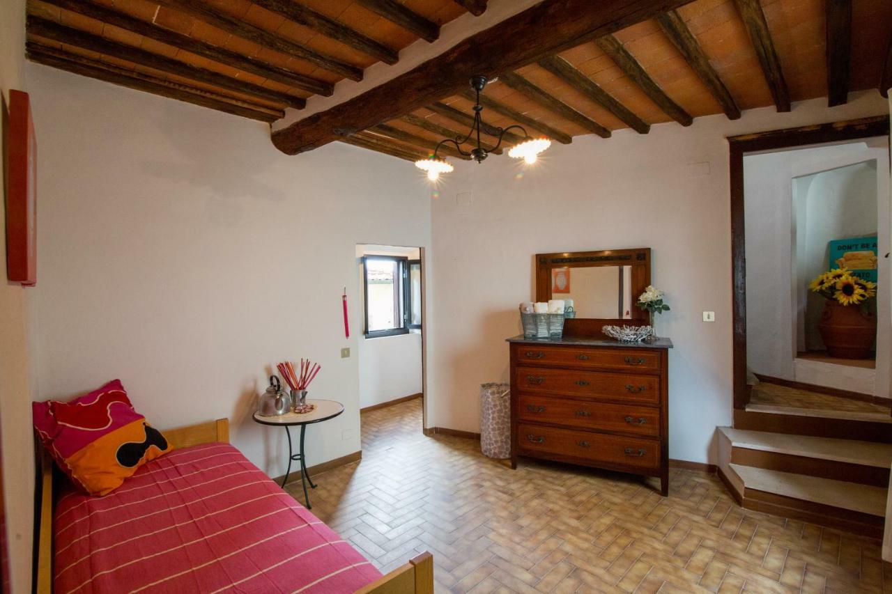 Art Rebus Tower In Tuscany Apartment Рада ин Кианти Екстериор снимка