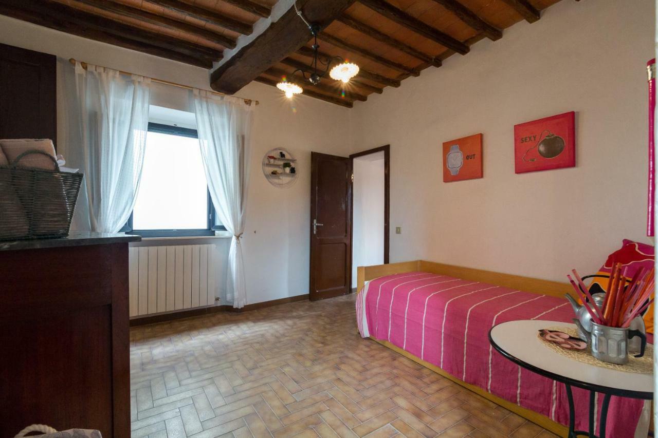 Art Rebus Tower In Tuscany Apartment Рада ин Кианти Екстериор снимка